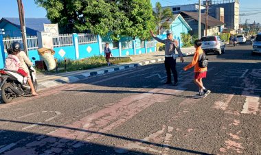 Sat.Lantas-Polres-Manggarai-Laksanakan-Pengamanan-dan-Pengaturan-Lalu-Lintas-Rutin