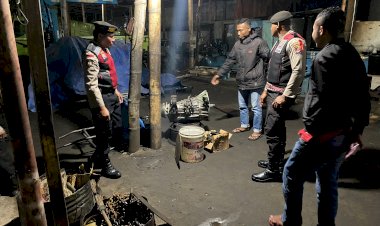 Anggota-Samapta-Polres-Manggarai-Laksanakan-Patroli-Perintis-Presisi-dan-Himbauan-Kamtibmas-di-Kota-Ruteng