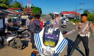 Sat-Lantas-Polres-Manggarai-Intensifkan-Patroli-dan-Hunting-System-untuk-Cegah-Pelanggaran-dan-Kecelakaan-Lalu-Lintas-di-Kota-Ruteng