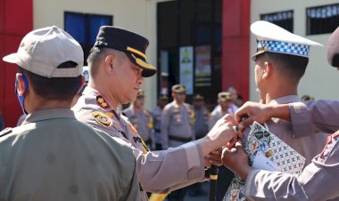Kapolres-Manggarai-Pimpin-Apel-Gelar-Pasukan-Operasi-Zebra-Turangga-2024