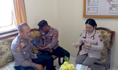Pemeriksaan-Kesehatan-Personel-dalam-Rangka-Operasi-Mantap-Praja-di-Polres-Manggarai-T.A.-2024