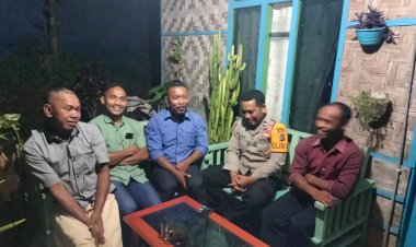 Bhabinkamtibmas-Melaksanakan-Pengamanan-di-Pesta-Pernikahan-Kampung-Wae-Woing-Kabupaten-Manggarai