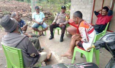 Bhabinkamtibmas-Satarmese-Barat-Laksanakan-Sambang-dan-DDS-di-Lingkungan-Rejo,-Desa-Ceka-Luju