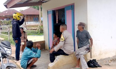 Bhabinkamtibmas-Kecamatan-Wae-Ri’I-Laksanakan-Patroli-dan-Sambang-di-Kampung-Ting,-Desa-Satar-Ngeling