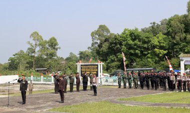 Wakapolres-Manggarai-Pimpin-Upacara-Ziarah-Nasional-Memperingati-Hari-Pahlawan-Ke-79-Tahun-2024-di-Kabupaten-Manggarai-Berlangsung-Khidmat