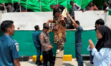 KP3-Laut-:-Pengamanan-Kapal-Penumpang-di-Pelabuhan-Laut-Reo-berlangsung-lancar.