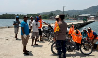 KP3-Laut-Pelabuhan-Reo-Amankan-Aktivitas-Bongkar-Muat-di-Pelabuhan-Laut-Kelas-II-Reo