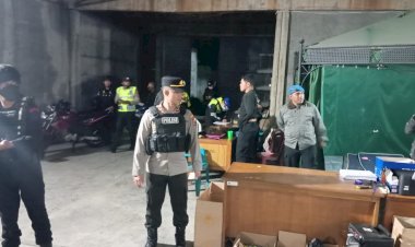 Patroli-Gabungan-Polres-Manggarai-dan-Kompi-2-Yon-B-Pelopor-Pastikan-Situasi-Kamtibmas-Kondusif-Jelang-Pilkada-Serentak-2024