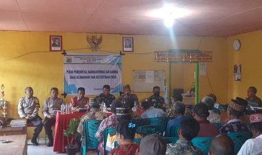 Kapospol-Reok-Barat-dan-Bhabinkamtibmas-Hadiri-Rapat-Peran-Pemerintah,-Bhabinkamtibmas,-Babinsa-Bagi-Keamanan-dan-Ketertiban-Desa.