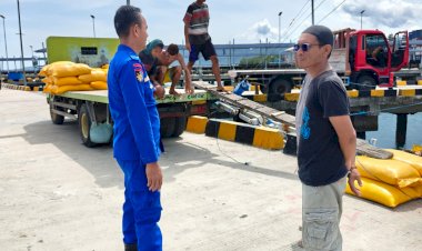 Sat-Polairud-Polres-Manggarai-Laksanakan-Patroli-dan-Sambang-di-Pelabuhan-Reo