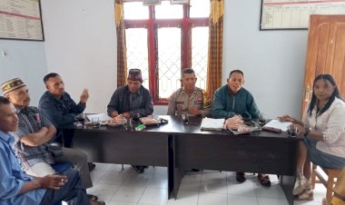 Bhabinkamtibmas-Kec.-Ruteng-Hadiri-Rapat-Penetapan-Calon-Penerima-BLT-dan-Pembahasan-Penanganan-Stunting-di-Desa-Meler
