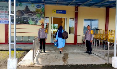 KP3-Udara-Frans-Sales-Lega-Ruteng-Pastikan-Keamanan-Penerbangan-di-Bandara-Frans-Sales-Lega