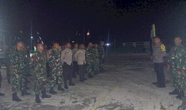 Kapolsek-Satar-Mese-Pimpin-Apel-dan-Patroli-Gabungan-Pengamanan-Malam-Pergantian-Tahun-Baru