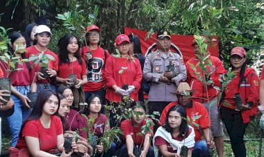 Kasat-Binmas-Polres-Manggarai-Hadiri-Kegiatan-Penanaman-Pohon-untuk-Pelestarian-Lingkungan