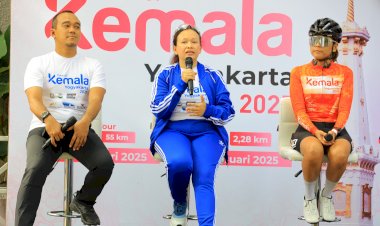 Yayasan-Kemala-Bhayangkari-Gelar-Baksos-Perbaikan-Irigasi-Jalan-di-Yogyakarta