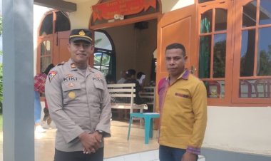 Kapolsek-Satar-Mese-Pimpin-Pengamanan-Ibadah-Misa-Mingguan-di-Desa-Iteng