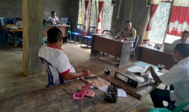 Bhabinkamtibmas-Laksanakan-Sambang-dan-Sosialisasi-Kamtibmas-di-Desa-Benteng-Tubi