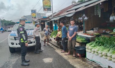 Sat-Lantas-Polres-Manggarai-Gelar-Patroli-KRYD,-Pamturlalin,-dan-Himbauan-Kamseltibcar-Lantas-di-Kota-Ruteng
