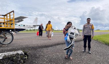 KP3-Udara-Frans-Sales-Lega-Ruteng-Laksanakan-Pengamanan-Penerbangan-SUSI-AIR