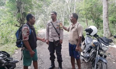 Patroli-dan-Sambang-Bhabinkamtibmas-Reok-Barat,-Sampaikan-Himbauan-Kamtibmas
