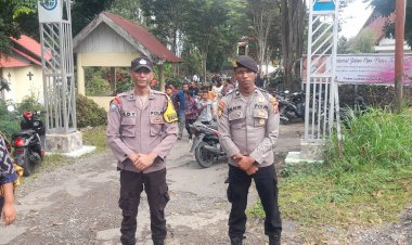 Polres-Manggarai-Pastikan-Ibadah-Minggu-Aman,-Gelar-Pengamanan-di-Gereja-Gereja-Kota-Ruteng