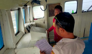 Sat-Polairud-Polres-Manggarai-Lakukan-Patroli-dan-Sambang-di-Pelabuhan-Reo