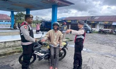 Anggota-Samapta-Polres-Manggarai-Gelar-Patroli-Dialogis,-Sambang,-dan-Himbauan-Kamtibmas