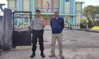 Polres-Manggarai-Gelar-Pengamanan-Ibadah-Mingguan-Umat-Kristiani-di-Kota-Ruteng