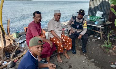 Himbauan-Kamtibmas-dalam-Kegiatan-Patroli-dan-Sambang-Bhabinkamtibmas-di-Satar-Mese-Barat