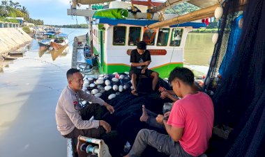 Sat-Polairud-Polres-Manggarai-Laksanakan-Patroli-dan-Sambang-di-Pelabuhan-TPI-Reo