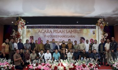 Pisah-Sambut-Kapolres-Manggarai:-AKBP-Edwin-Saleh,-S.I.K.,-M.H.-kepada-AKBP-Hendri-Syaputra,-S.I.K.