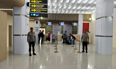 KP3-Udara-Laksanakan-Pengamanan-aktifitas-penerbangan-di-Bandara-Frans-Sales-Lega-Ruteng