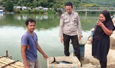 SATPOLAIRUD-POLRES-MANGGARAI-LAKUKAN-SAMBANG-DI-PESISIR-SUNGAI-WAE-PESI,-HIMBAU-KESELAMATAN-DAN-CEGAH-TPPO