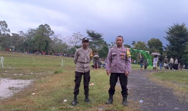 BHABINKAMTIBMAS-DAN-KAPOSPOL-RAHONG-UTARA-AMANKAN-TURNAMEN-SAN-ANTONIUS-CUP-II-TAHUN-2025-DI-BEOKINA