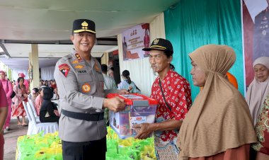 Sambut-Hari-Bhayangkara-ke-79,-Kapolda-Kalteng-Pimpin-Bakti-Kesehatan-dan-Serahkan-Bansos-untuk-Petani-di-Gunung-Mas