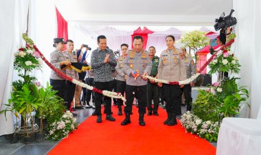 Kapolri-Resmikan-SPPG-Polres-Jembrana,-Komitmen-Sukseskan-Program-MBG