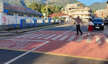 Satuan-Lalu-Lintas-Polres-Manggarai-Laksanakan-Pamturlalin-Rutin-di-Wilayah-Langke-Rembong