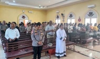 Doa-Bersama-Seluruh-Anggota-Warnai-Peringatan-Hari-Bhayangkara-ke-79-di-Polda-NTT