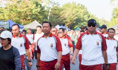 Polri-untuk-Masyarakat:-Polda-NTT-Hadirkan-Pelayanan-Lengkap-dan-Hiburan-di-CFD-Jalan-El-Tari-Kupang