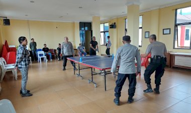 Polres--Manggarai--Gelar--Turnamen--Tenis--Meja--Semarak--HUT-Bhayangkara-Ke-79