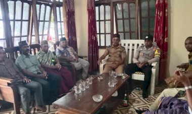 Bhabinkamtibmas-Satarmese-Barat-Duduk-Bersama-Tokoh-Masyarakat-Bahas-Harkamtibmas