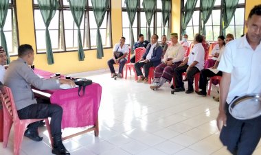 Kapolsek-Satarmese-Hadiri-Rapat-Pembentukan-Panitia-Hut-Ri-Ke-80-Tingkat-Kecamatan-Satarmese