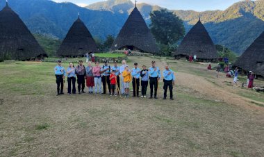 Ditpamobvit-Polda-Ntt-Gelar-Patroli-Wisata-Di-Kampung-Adat-Wae-Rebo