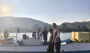 Patroli-Humanis-Satpolairud,-Edukasi-Warga-Pesisir