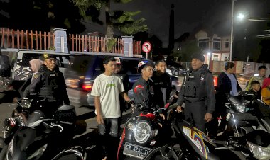Patroli-Perintis-Presisi-Samapta-Polres-Manggarai,-Wujudkan-Kamtibmas-Kondusif-di-Malam-Hari