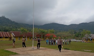 Latihan-Paskibra-Kecamatan-Lelak,-Wujud-Persiapan-Menyambut-HUT-RI-ke-80