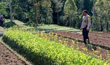 Bhabinkamtibmas-Sambangi-Kelompok-Tani-Bea-Woing,-Jalin-Kedekatan-dengan-Warga