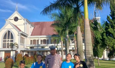 Polres-Manggarai-Hadir-Pengamanan-Ibadah-Minggu-di-Gereja