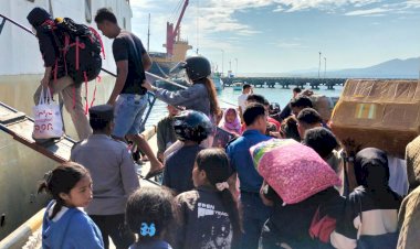 Sinergi-KP3-Laut-Reo-Polres-Manggarai-Polda-NTT-dalam-Pengamanan-Transportasi-Laut