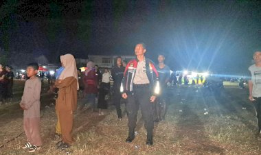 Ciptakan-Kamtibmas-Kondusif,-Polsek-Reo-Kawal-Pentas-Seni-dan-Budaya-di-Lapangan-Reo